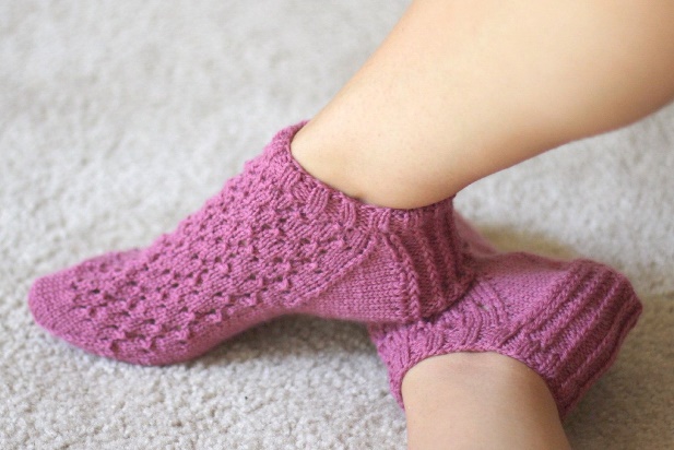Knitted ankle socks | Handmade socks, Knitting socks, Woolen socks